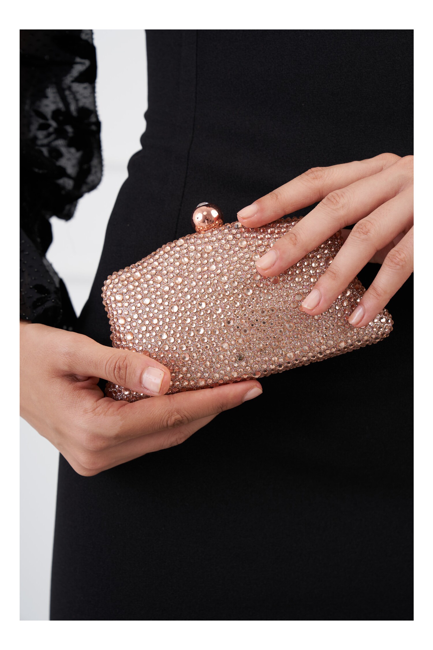 Clutch Ilinca mic roz cu strasuri