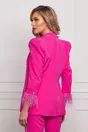 Compleu Dy Fashion fucsia cu strasuri si pene