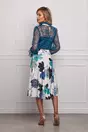 Compleu Dy Fashion turcoaz cu bluza din dantela si fusta din satin cu imprimeu