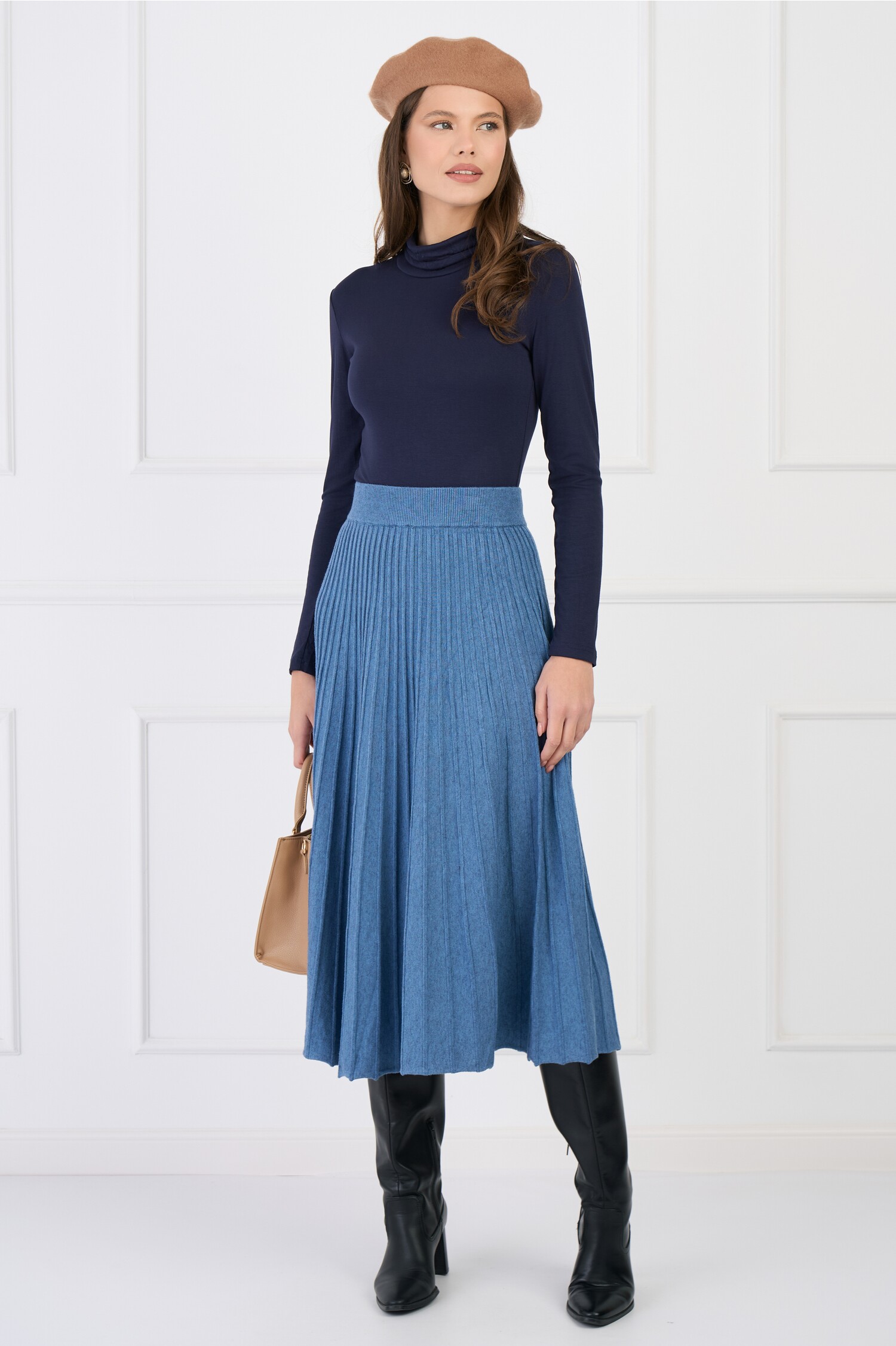 Fusta casual midi din tricot reiat bleu cu elastic in talie