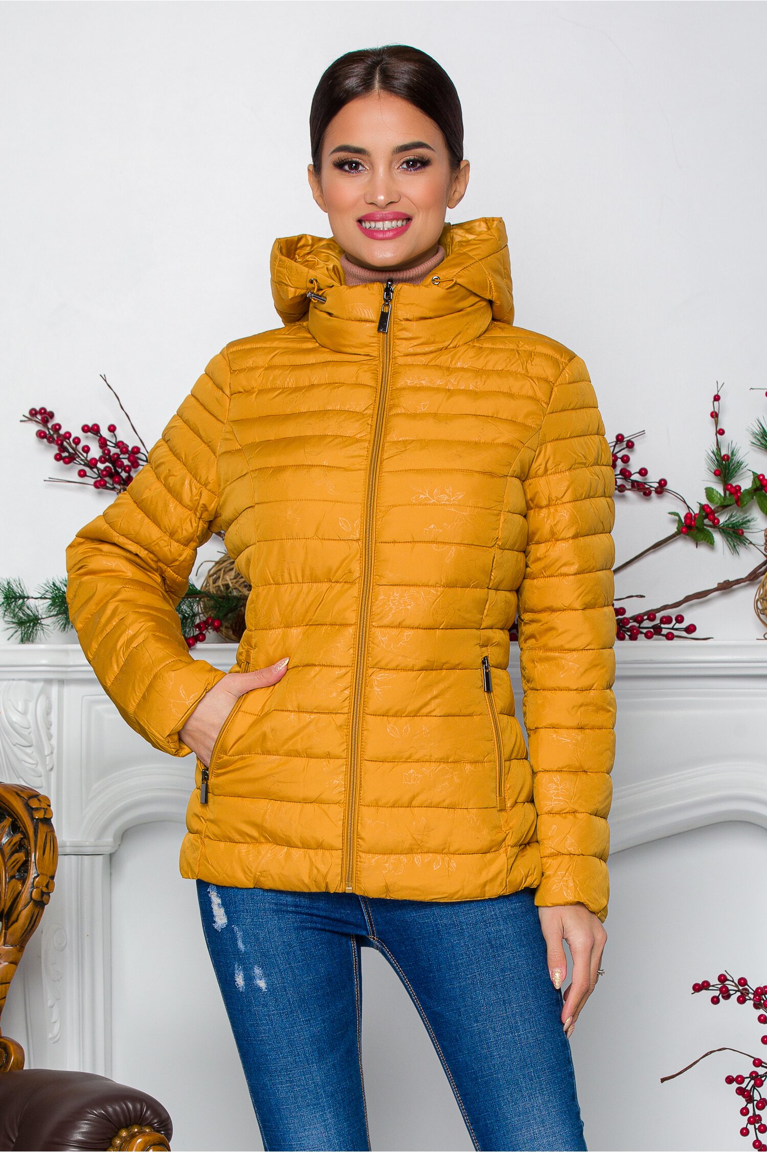 Geaca Belinda galben mustar cu imprimeuri discrete florale