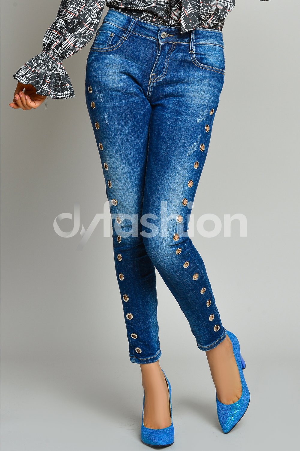 Jeans Albastri cu Capse