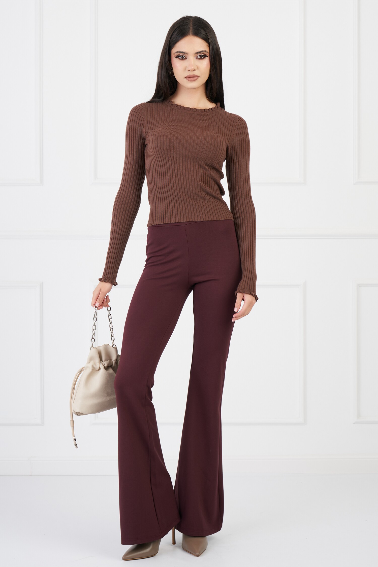 Pantaloni Karina burgundy evazati