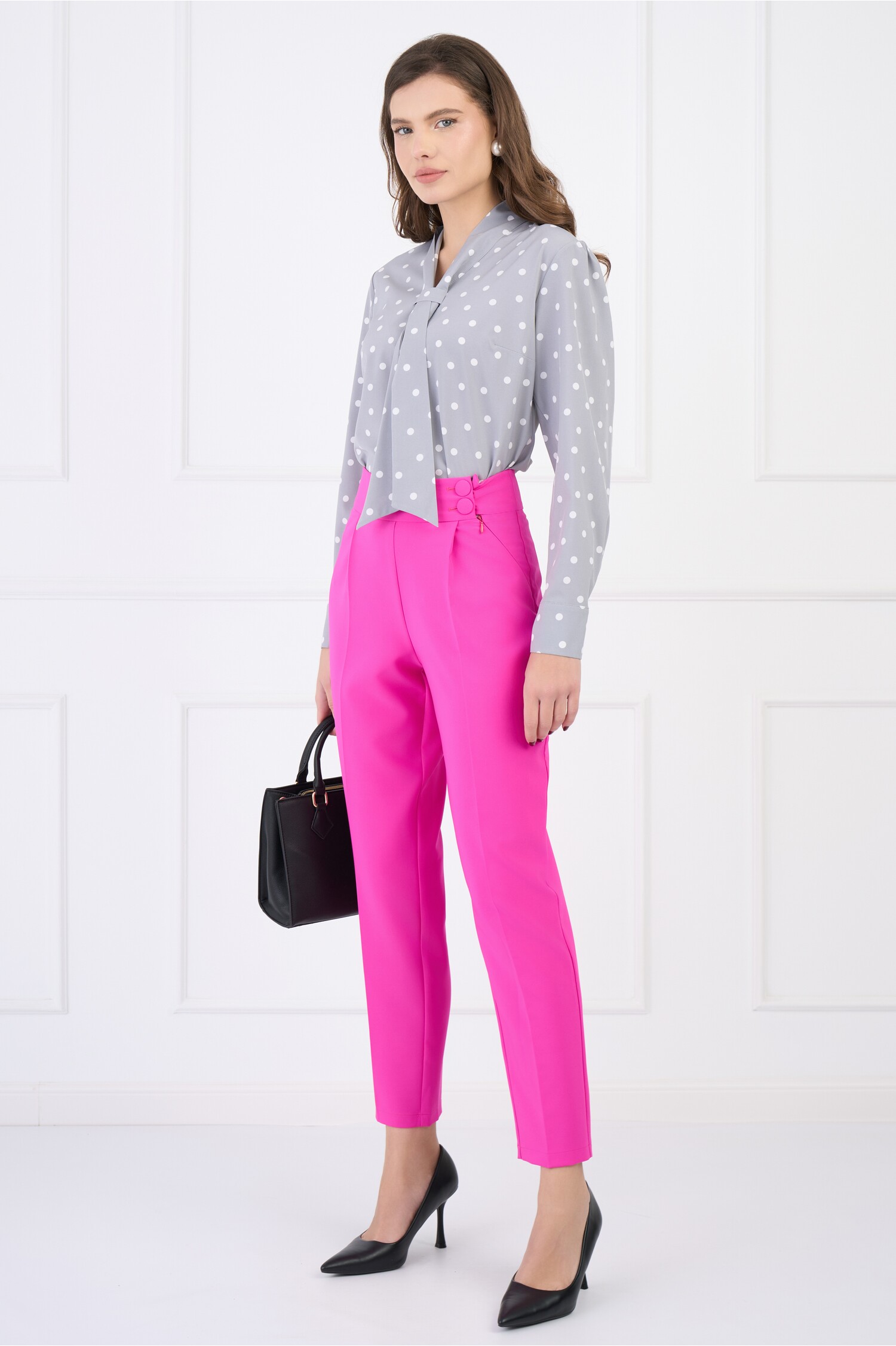 Pantaloni LaDonna office din stofa fucsia cu pliuri nasturi pe talie