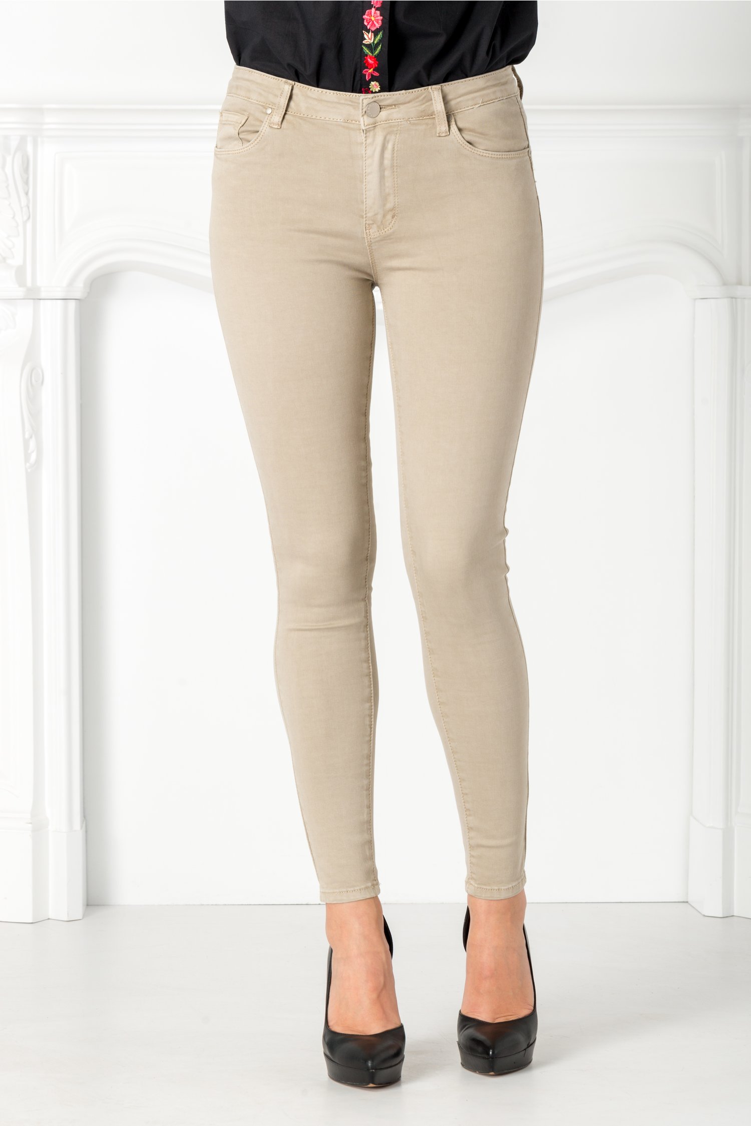Pantaloni Mali bej