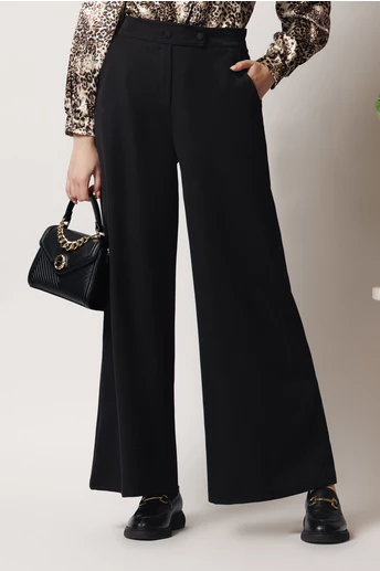 Pantaloni office din stofa negri evazati