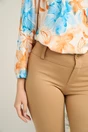 Pantaloni office din viscoza bej evazati