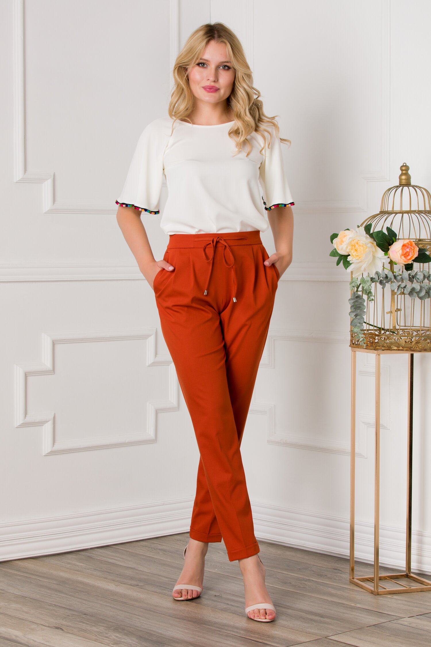 Pantaloni Sara caramizii office cu pliuri si elastic in talie