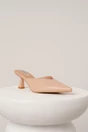 Pantofi eleganti din piele ecologica bej decupati la spate