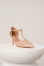 Pantofi eleganti din piele ecologica lacuita bej cu bareta