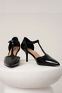 Pantofi eleganti din piele ecologica lacuita negri cu bareta