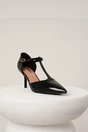 Pantofi eleganti din piele ecologica lacuita negri cu bareta