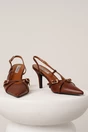 Pantofi eleganti din piele ecologica maro cu barete si catarame