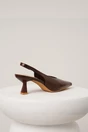 Pantofi eleganti din piele ecologica maro cu decupaj la spate si bareta