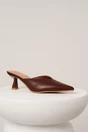 Pantofi eleganti din piele ecologica maro decupati la spate