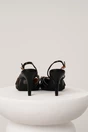 Pantofi eleganti din piele ecologica negri cu barete si catarame