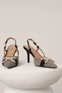Pantofi eleganti din tweed alb-negru cu catarama si decupaj la spate