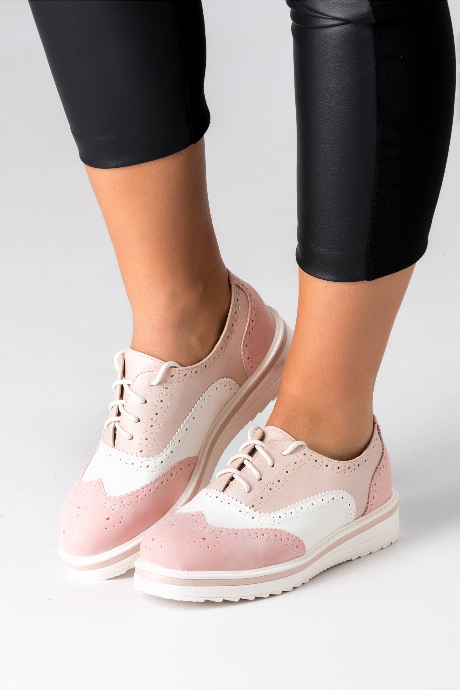 Pantofi Oxford roz cu alb