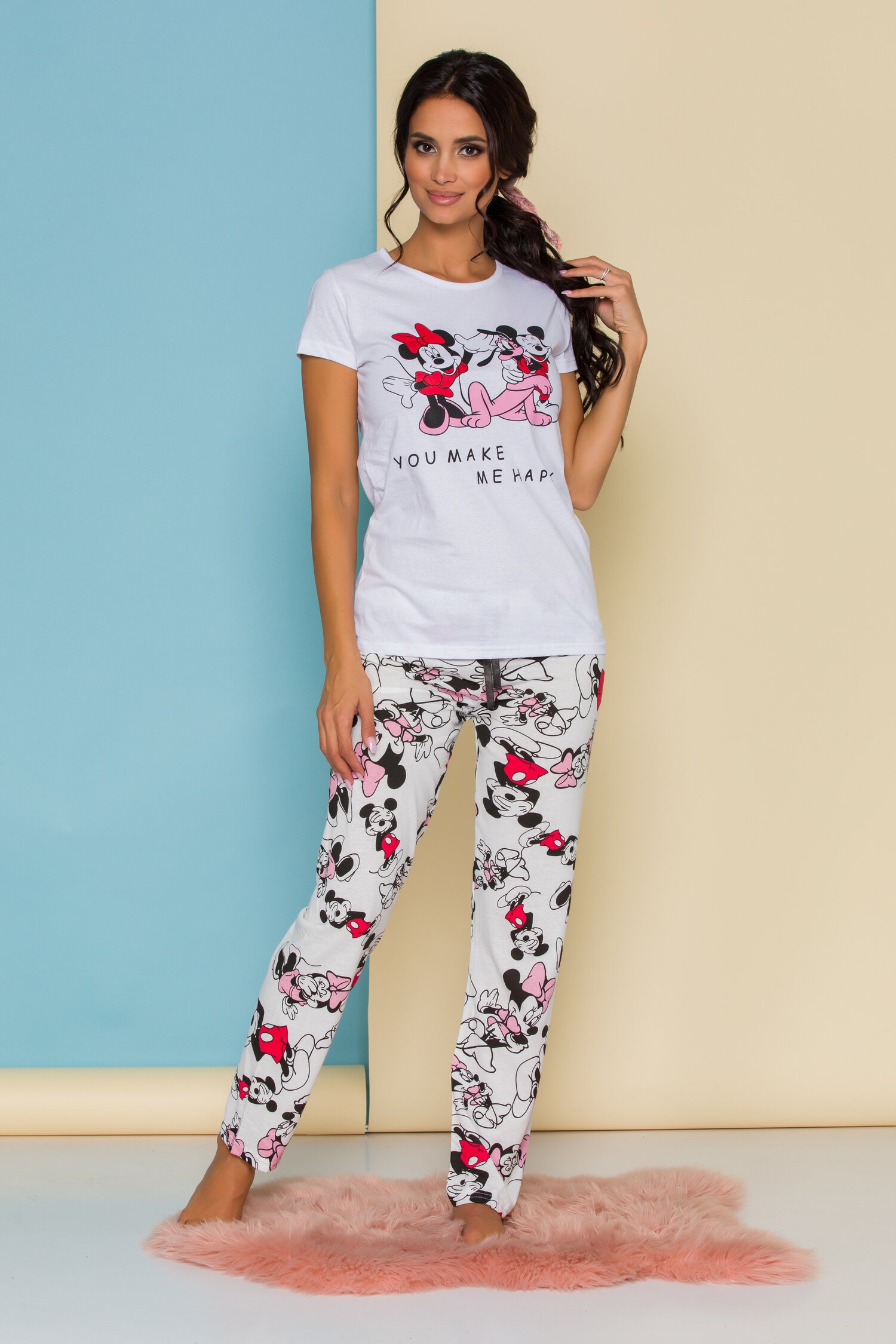 Pijama happy disney friends alba cu imprimeu