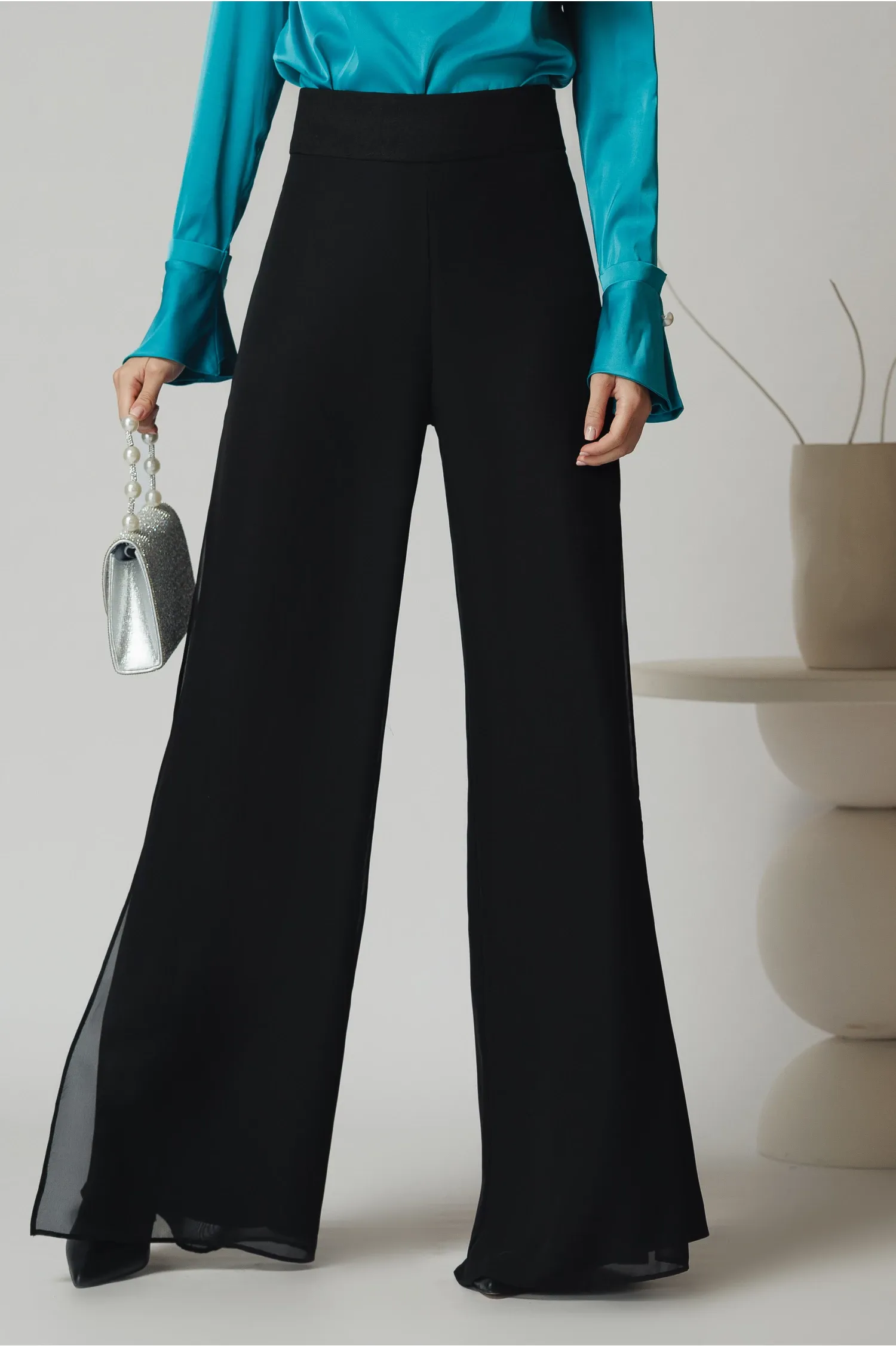 Pantaloni eleganti din voal negri cu dublura si crepeuri 1