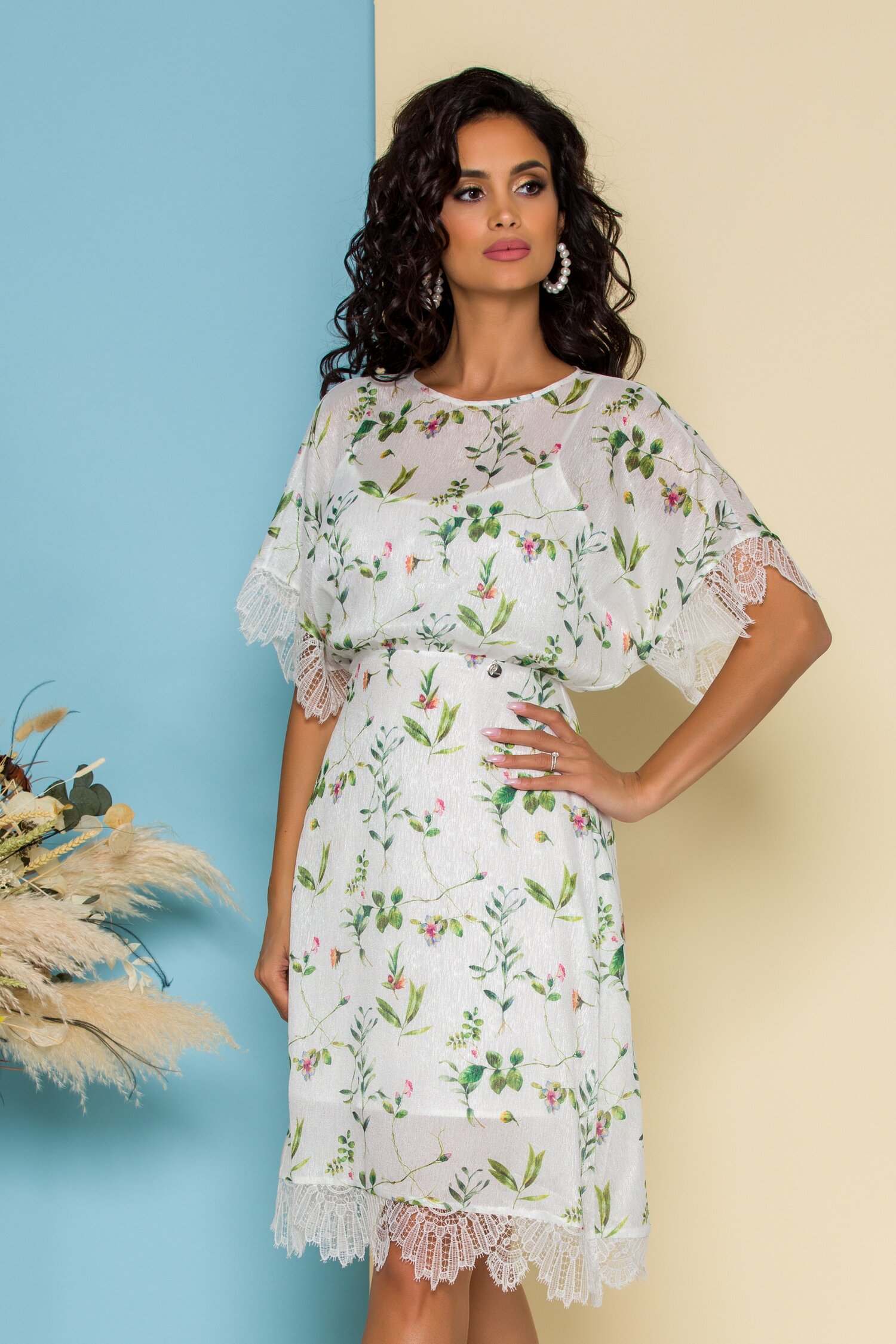 Rochie Adelina alba cu imprimeuri florale verzi