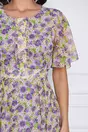 Rochie Adelina lila cu imprimeuri florale si volan la bust