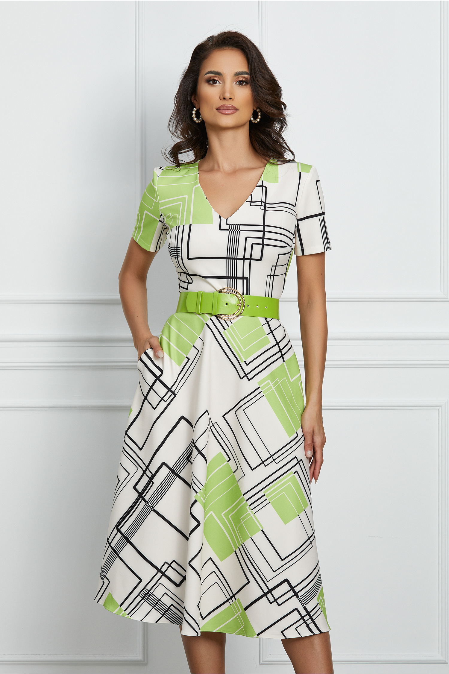 Rochie ivory cu imprimeu geometric verde lime si curea in talie