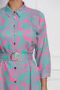 Rochie Alexa verde cu imprimeu fucsia si curea in talie
