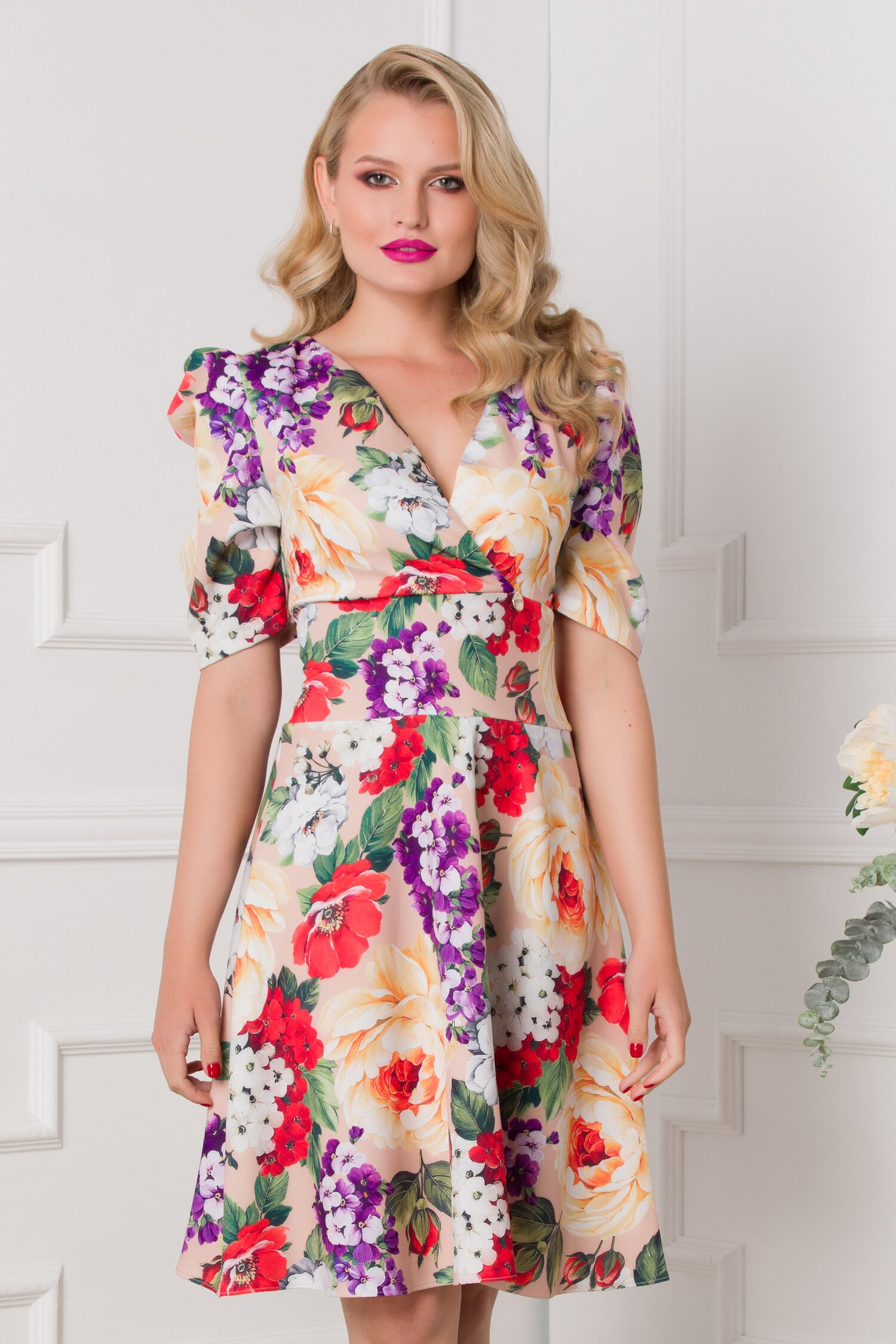 Rochie Alina bej cu imprimeuri colorate