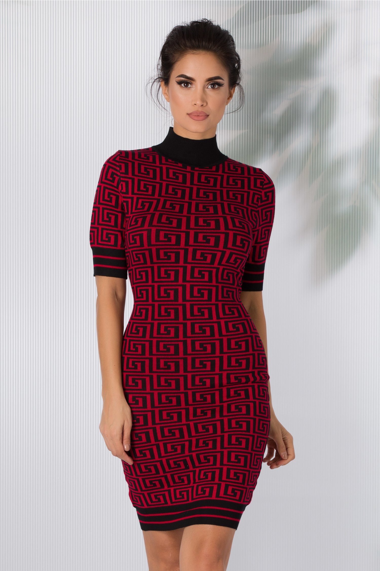 Rochie Alina cu imprimeu geometric rosu-negru