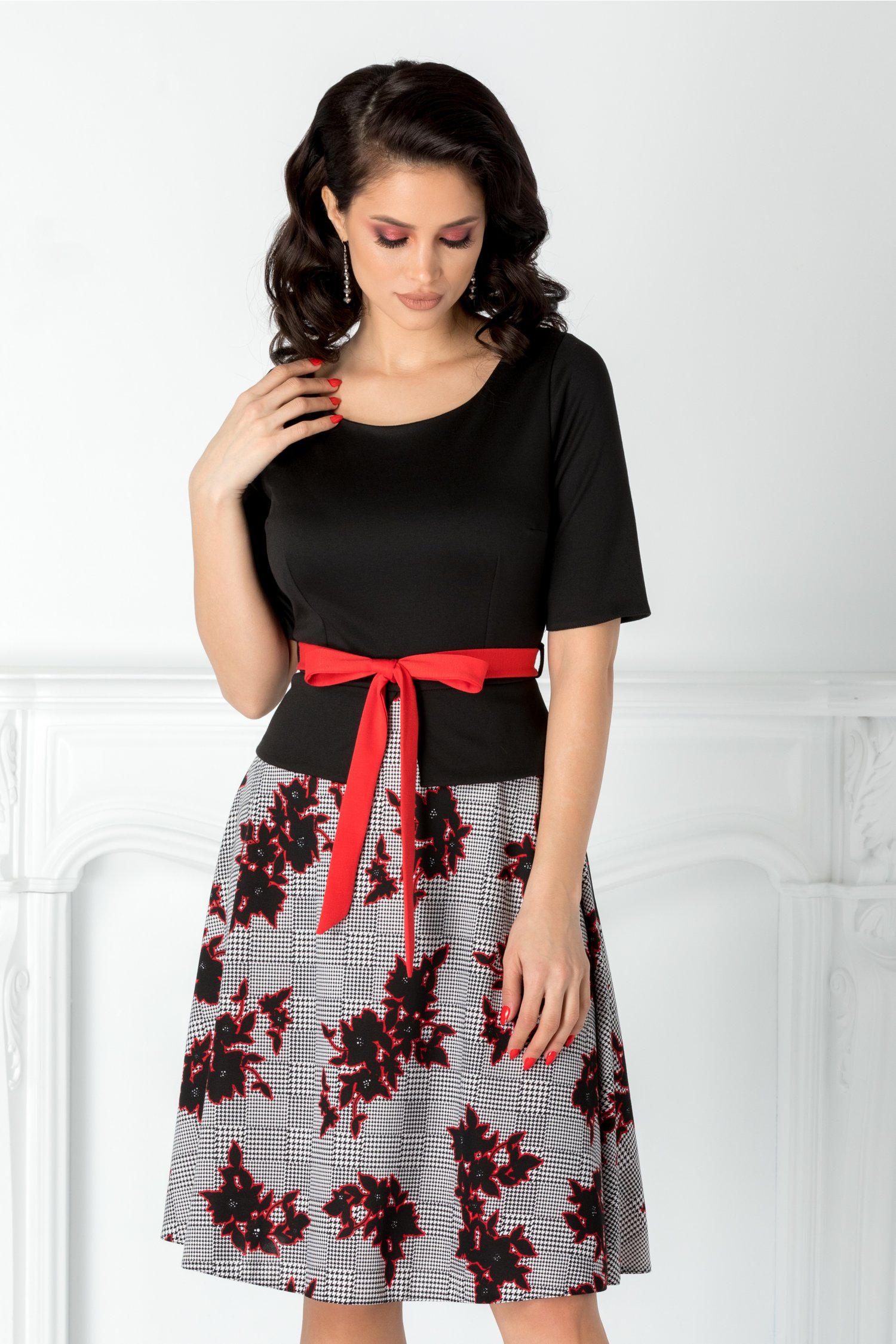 Rochie Amalia cu imprimeu si peplum