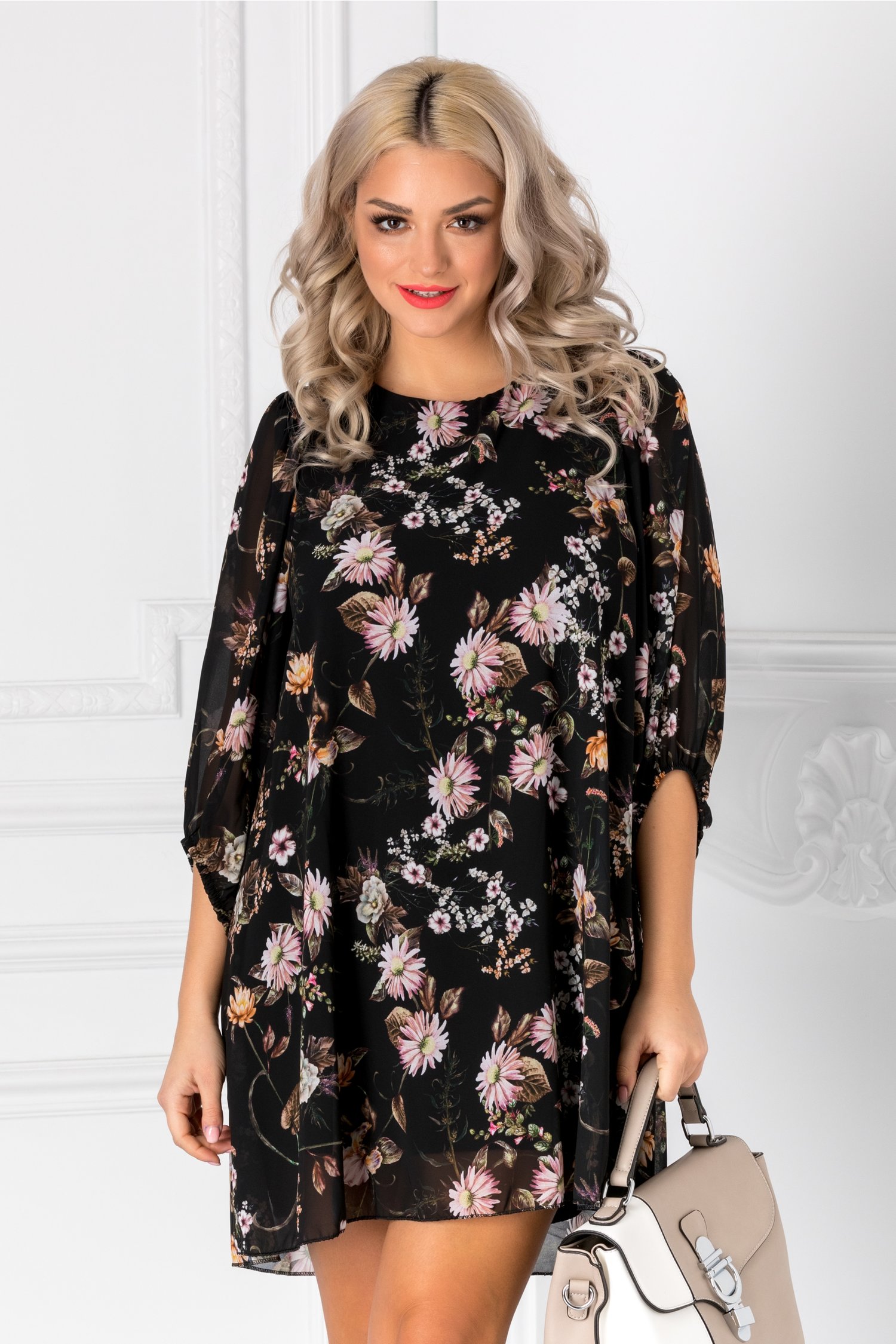 Rochie Amity neagra cu imprimeu floral