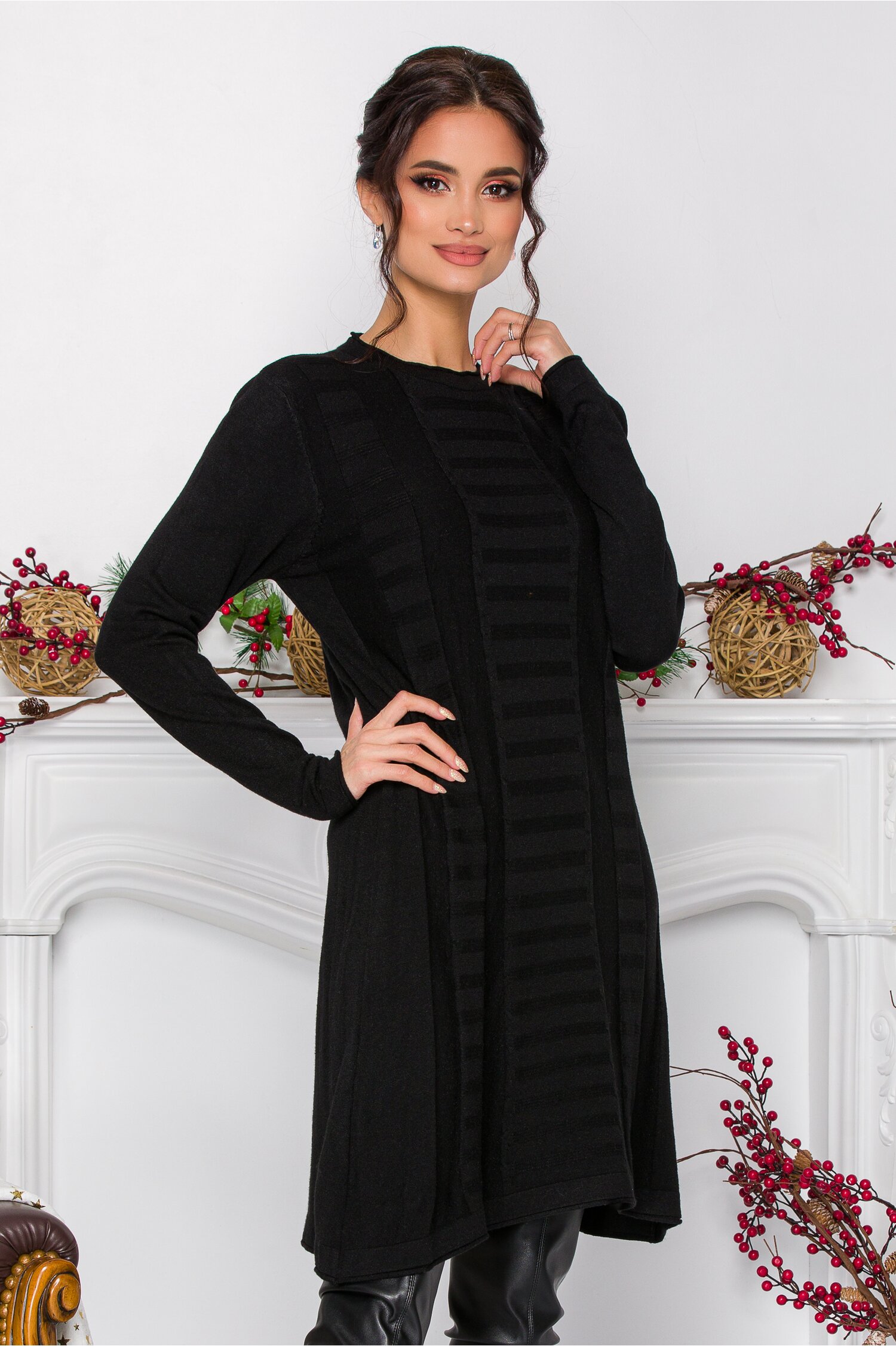 Rochie Analis neagra cu model in relief