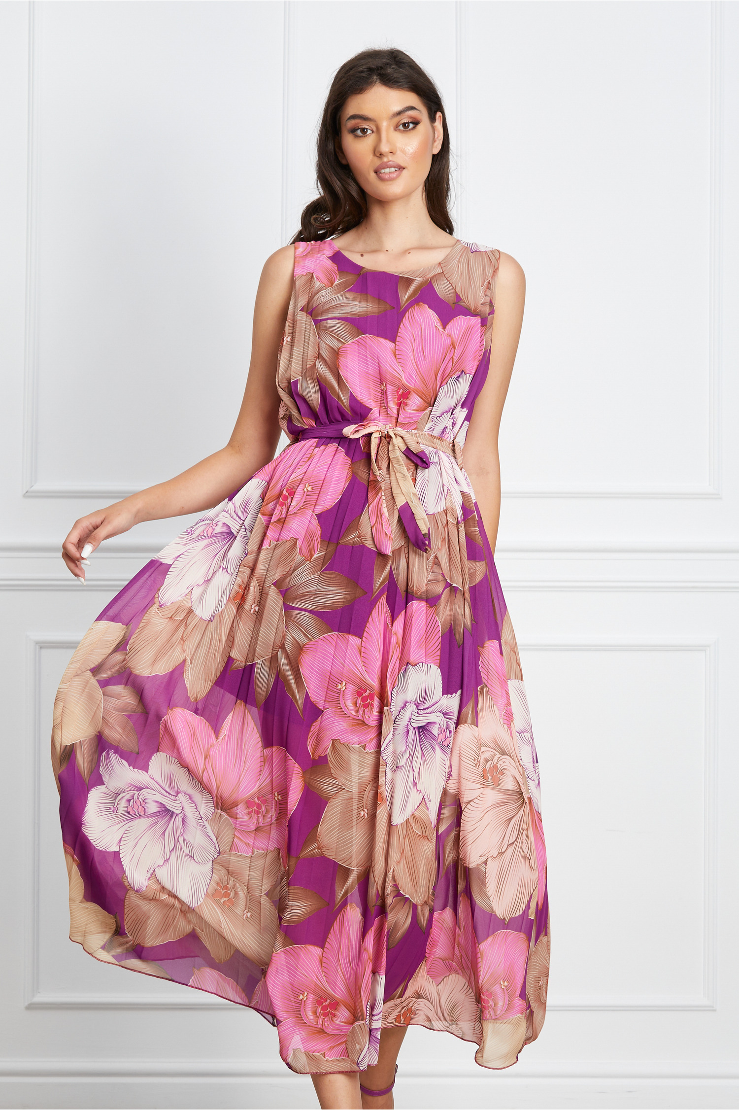 Rochie Andreea din voal plisat magenta cu flori roz