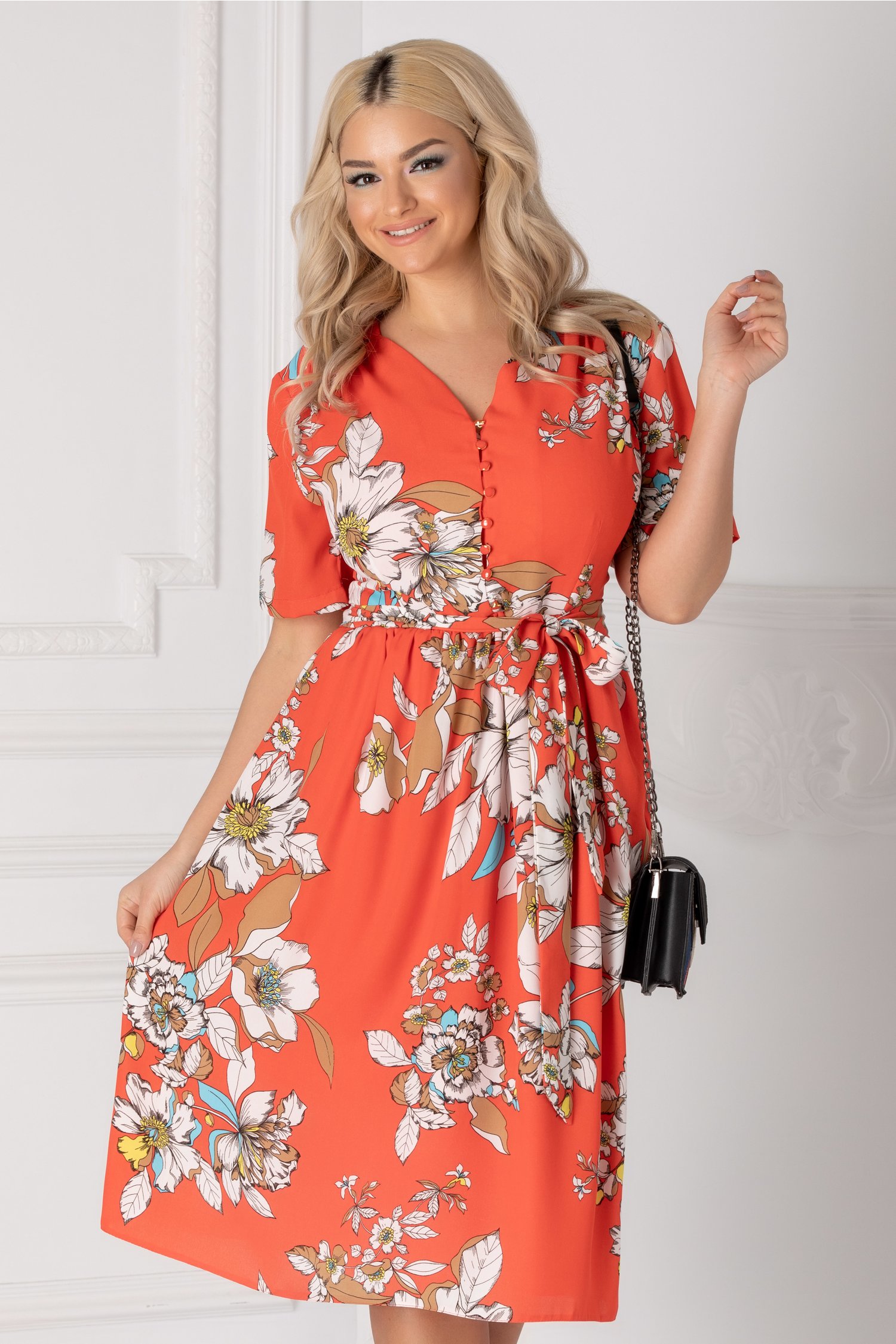 Rochie Aniela corai cu imprimeu floral alb