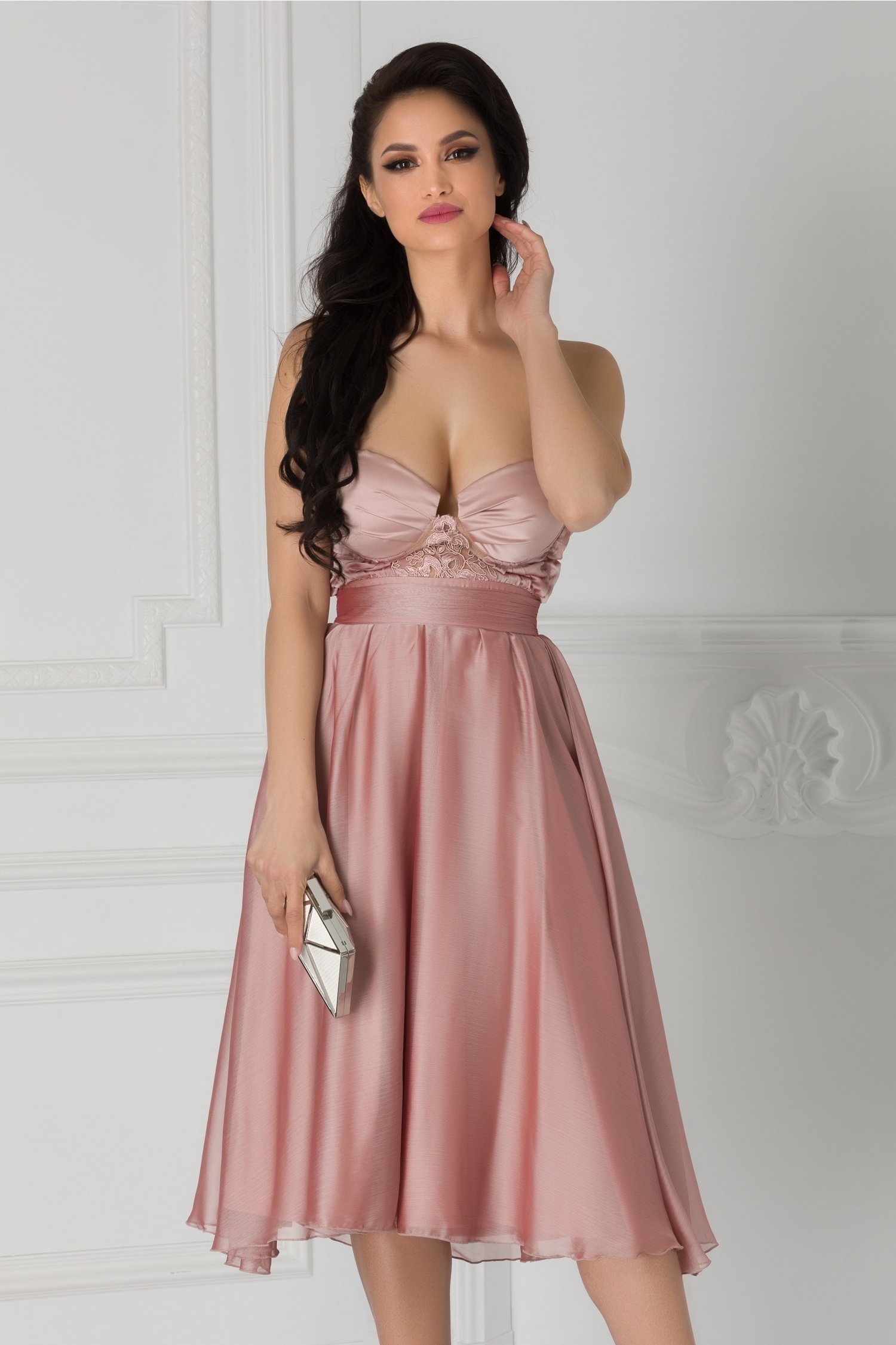 Rochie BBY midi din voal rose cu broderie la bust