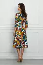 Rochie Bella alba cu imprimeu multicolor si nasturi decorativi
