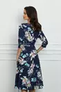Rochie Bella bleumarin cu imprimeu multicolor si nasturi decorativi