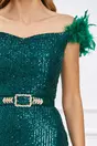 Rochie Biana verde din paiete cu pene si curea