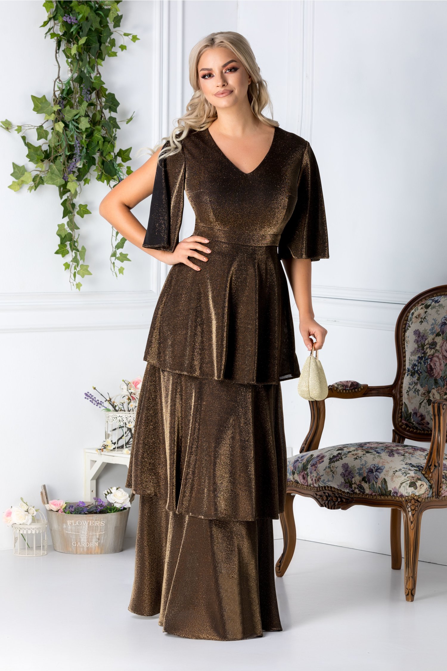 Rochie Brise aurie lunga cu volanase