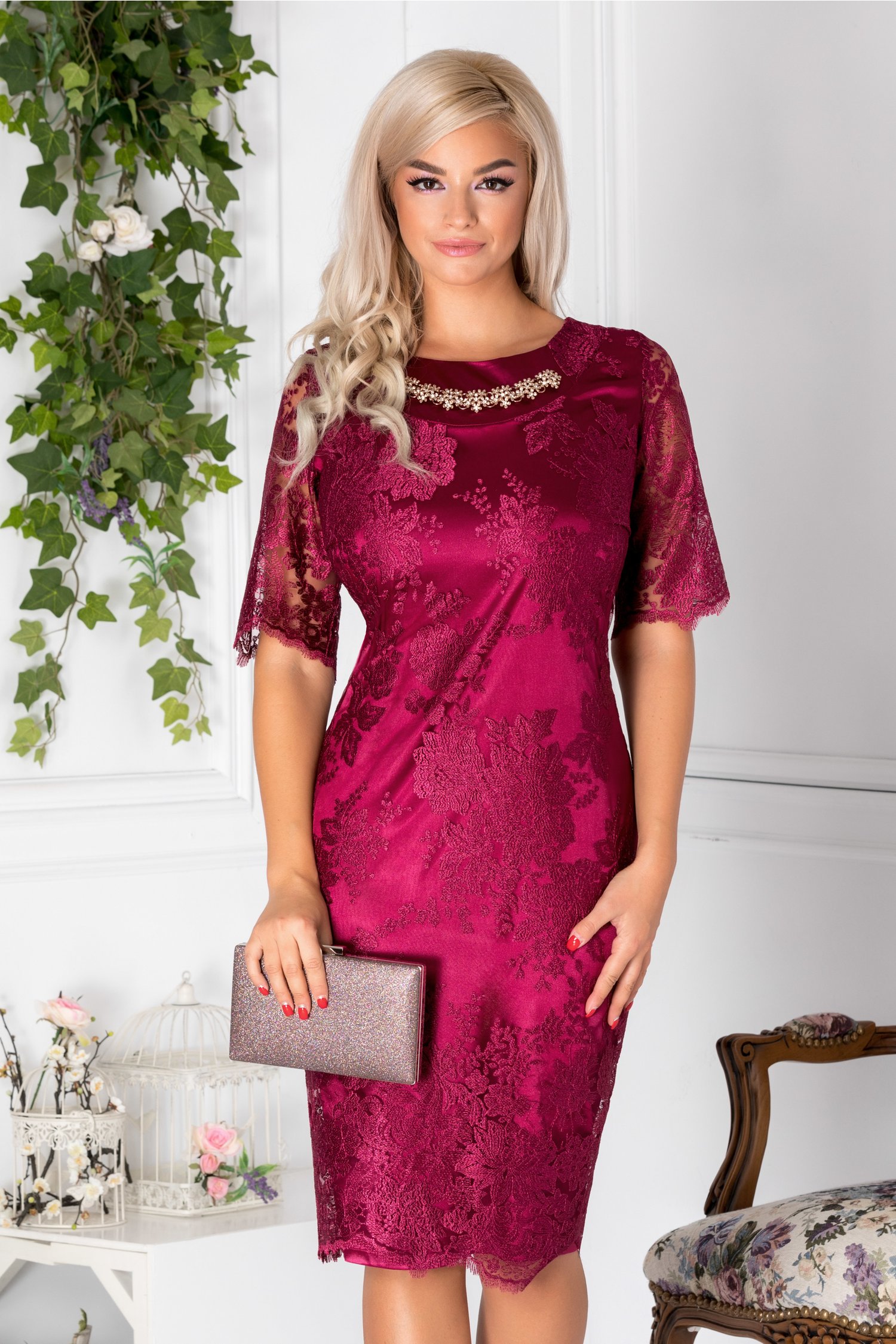 Rochie Carisa bordo din dantela de ocazie
