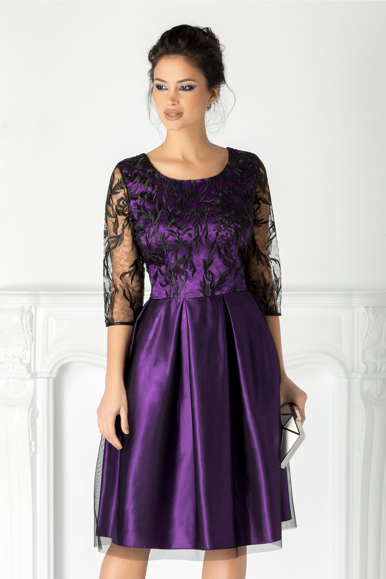 Rochie Carla mov cu tull si broderie la bust