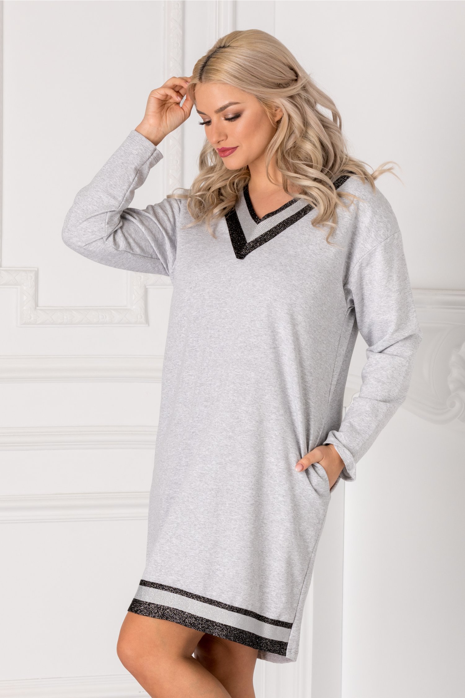 Rochie casual gri cu benzi la decolteu