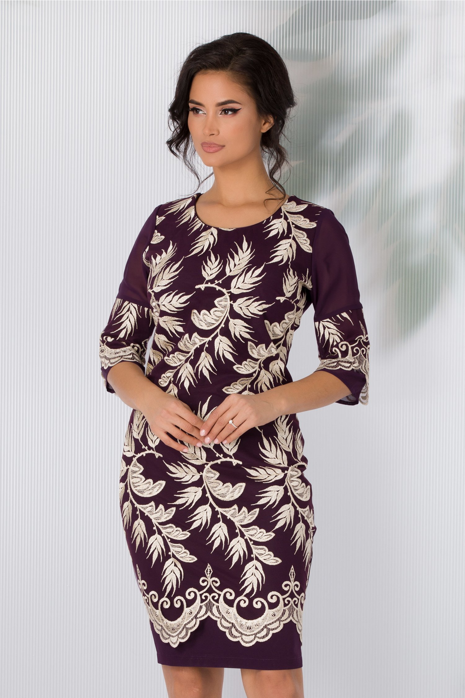 Rochie celestia mov cu broderie alba si fir auriu stralucitor