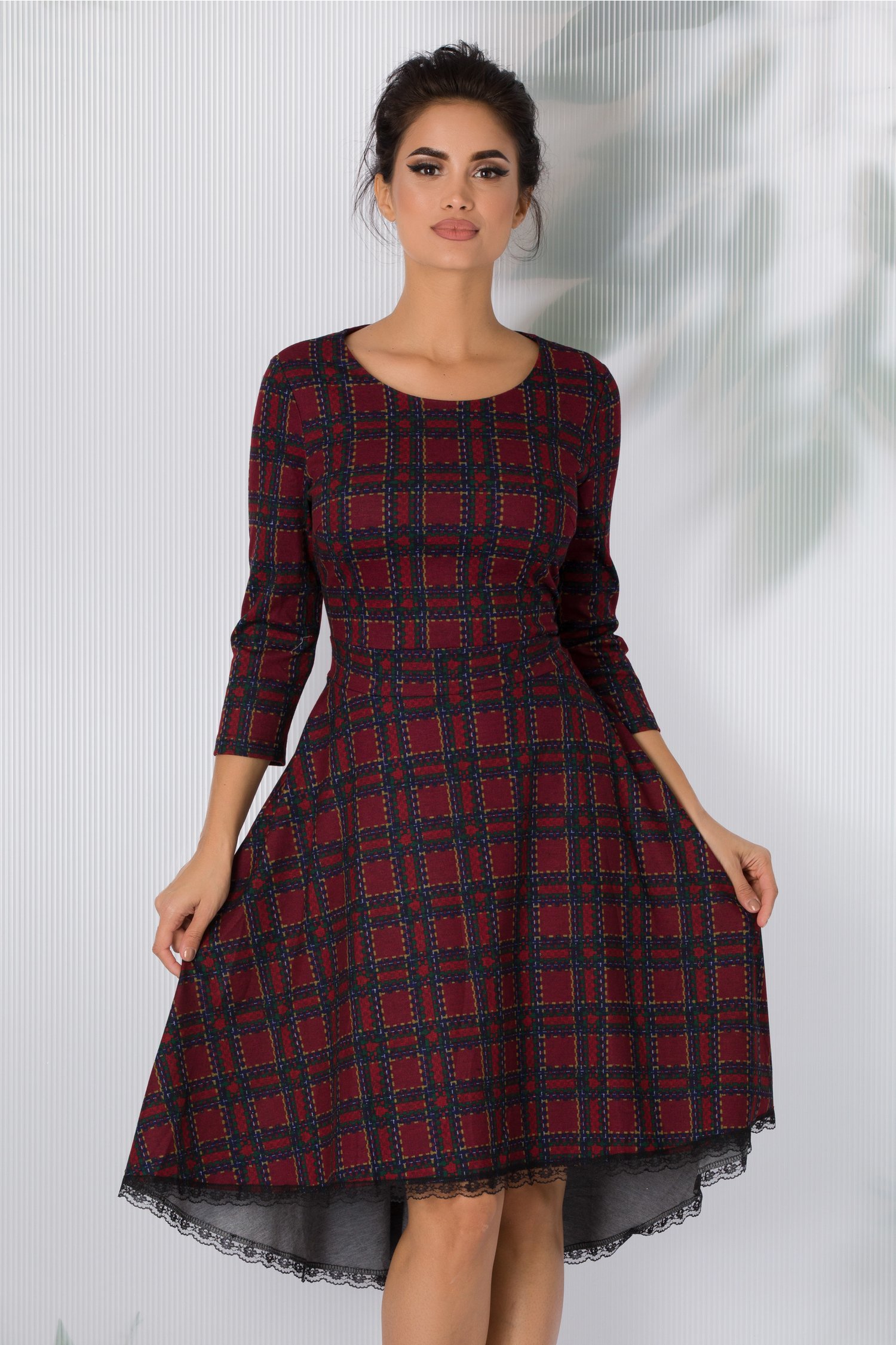 Rochie Cezara office bordo cu carouri