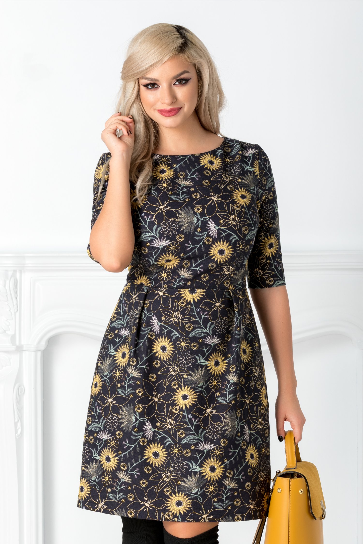 Rochie Clare bleumarin cu flori galbene