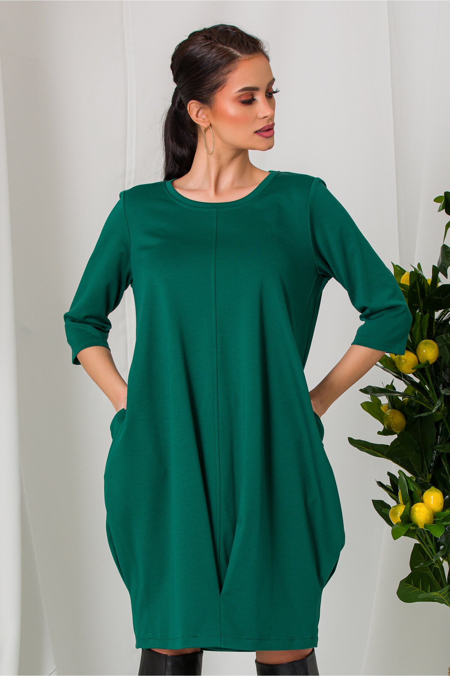 Rochie Corina verde cu pliuri in talie si la baza