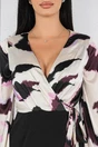 Rochie cu imprimeuri lila pe bust si funda in talie
