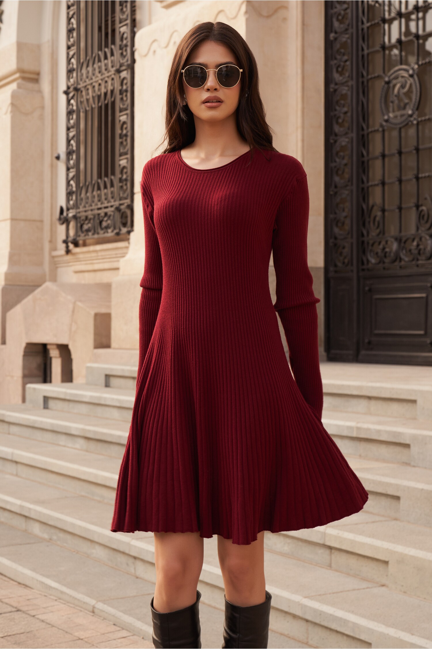 Rochie Daniela burgundy din tricot reiat