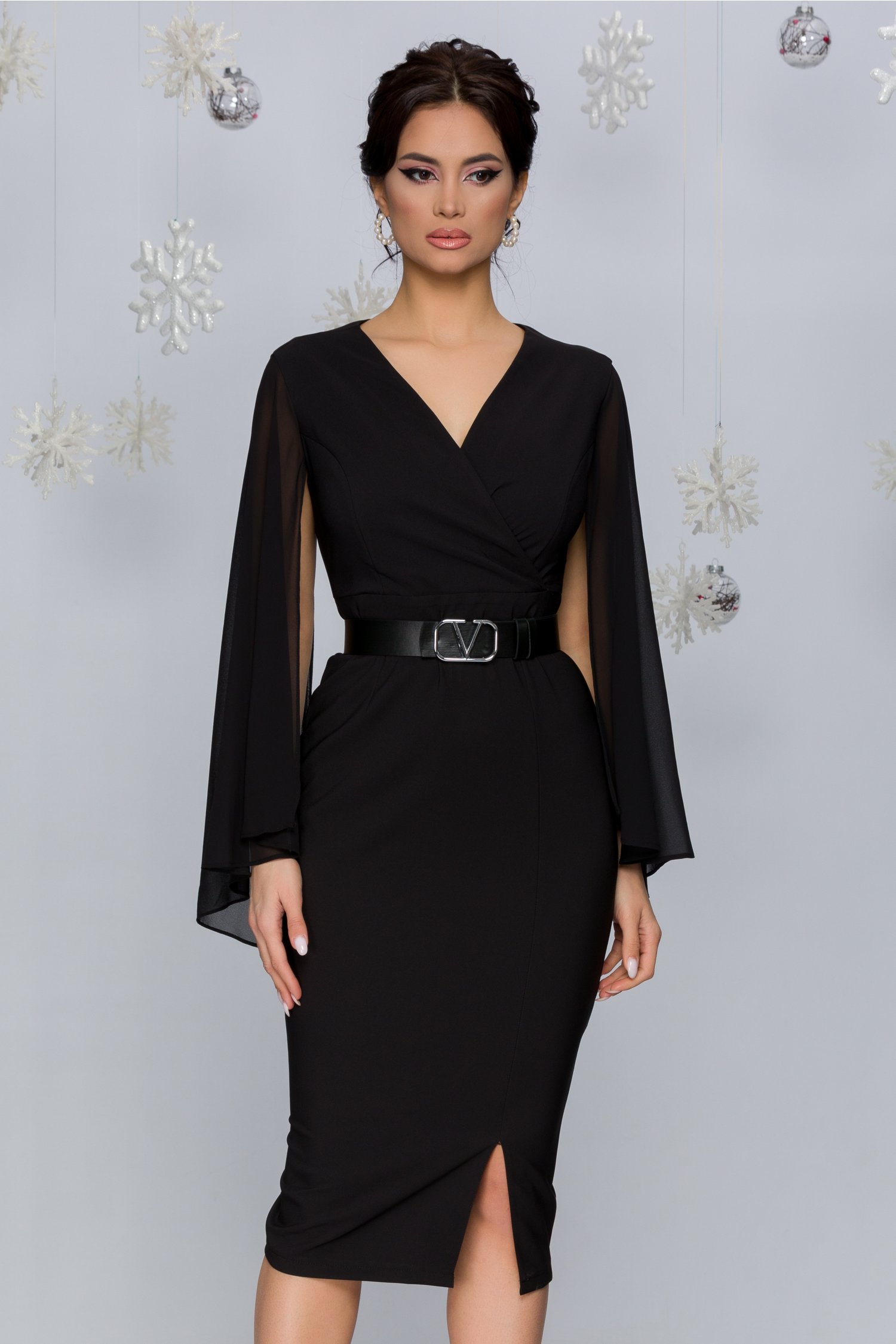 Rochie daniela neagra cu maneci decupate din voal